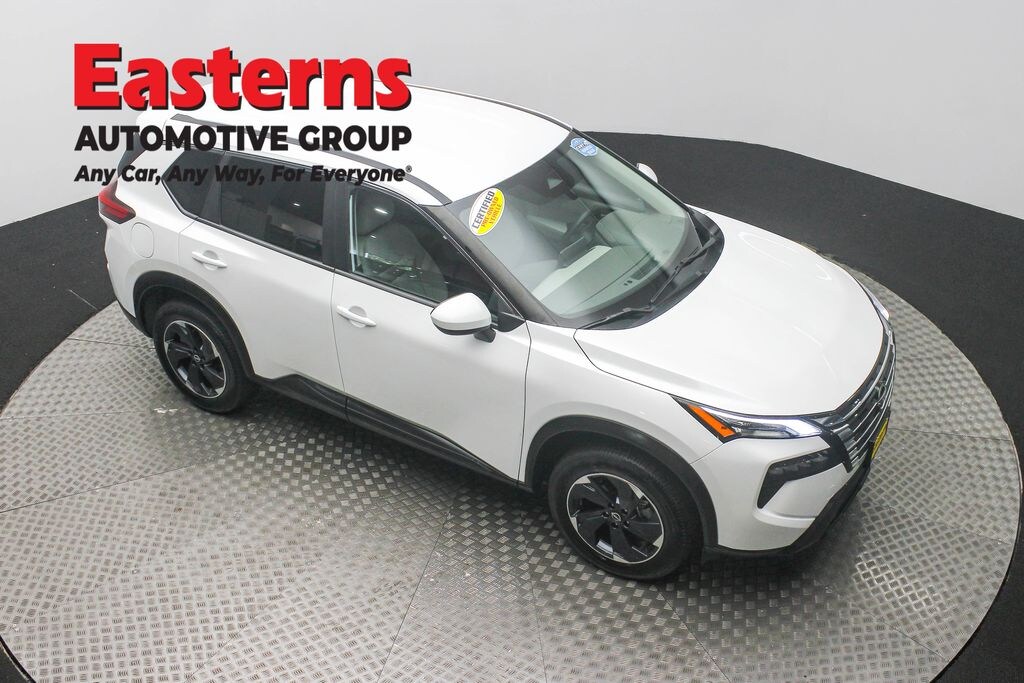 Used 2024 Nissan Rogue SV SUV