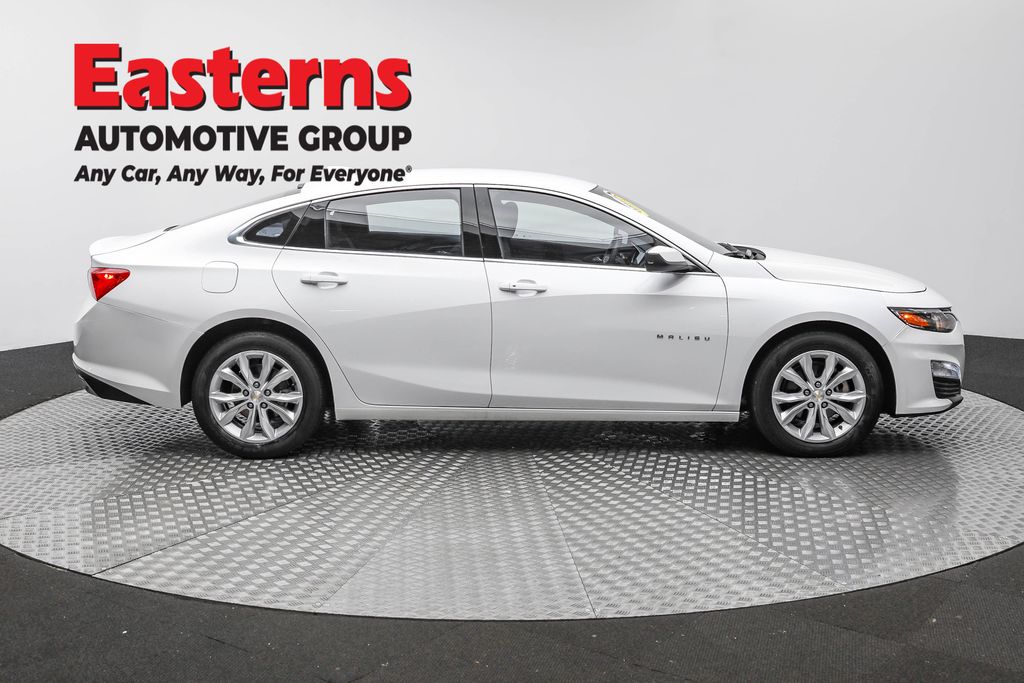 2023 Chevrolet Malibu 1LT photo 3