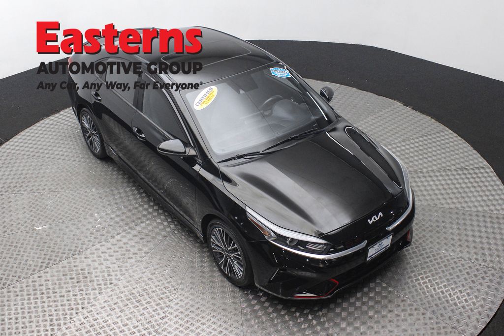 2023 Kia Forte GT-Line photo 3