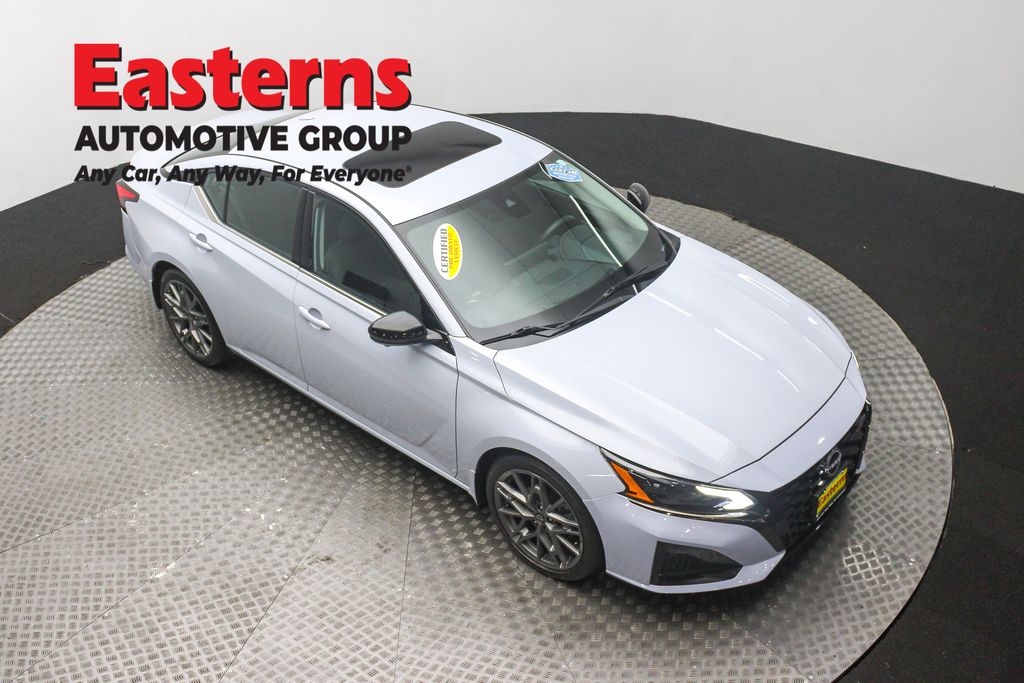 2023 Nissan Altima 2.5 SL photo 3