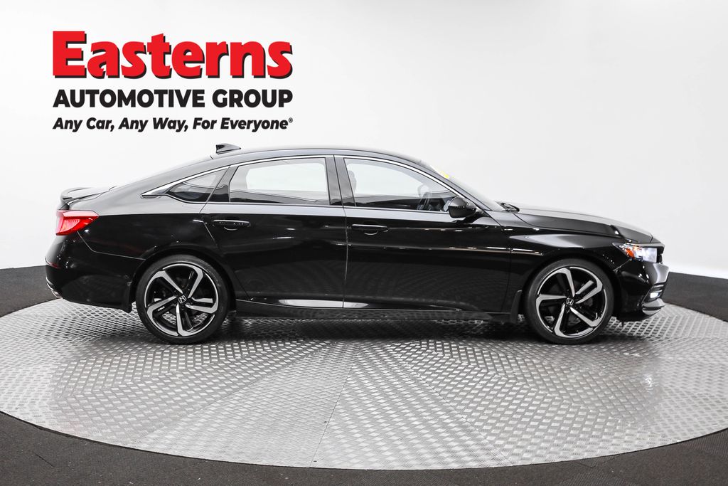 2019 Honda Accord Sport photo 2