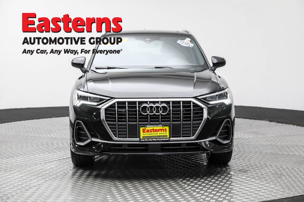 2024 Audi Q3 S line Premium photo 2