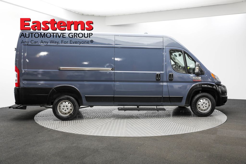 2019 Ram ProMaster 3500 Cargo Van photo 4