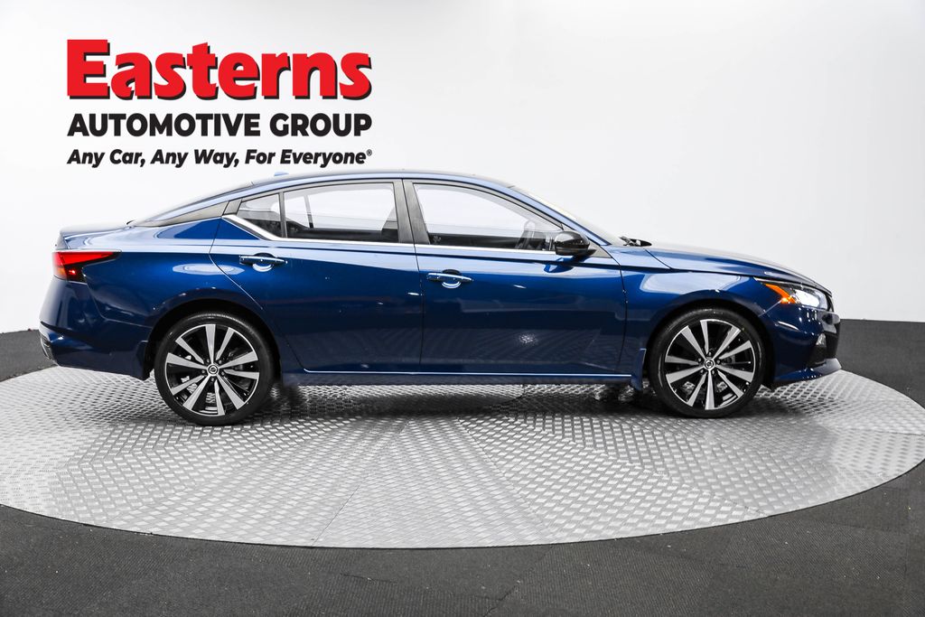 2021 Nissan Altima 2.5 SR photo 4