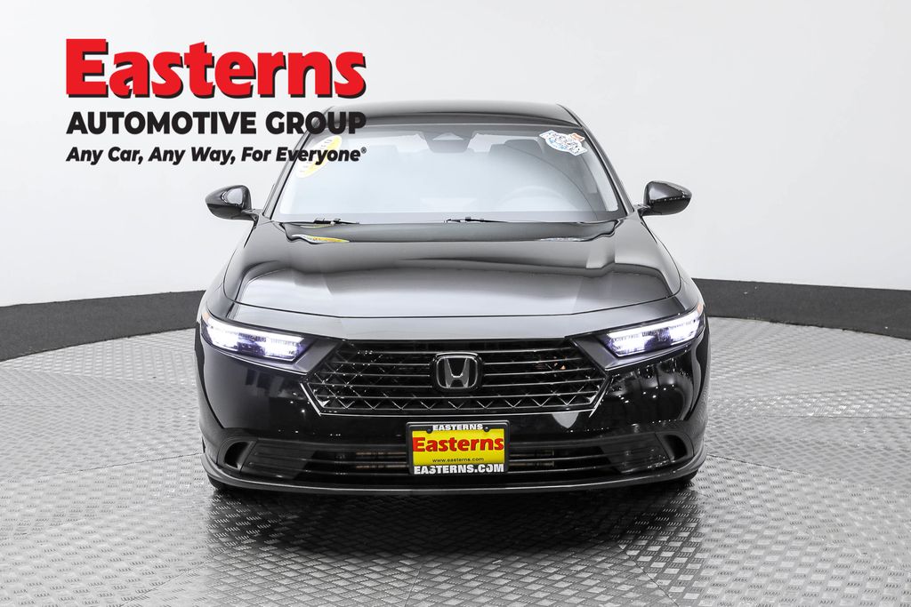 2023 Honda Accord LX photo 2