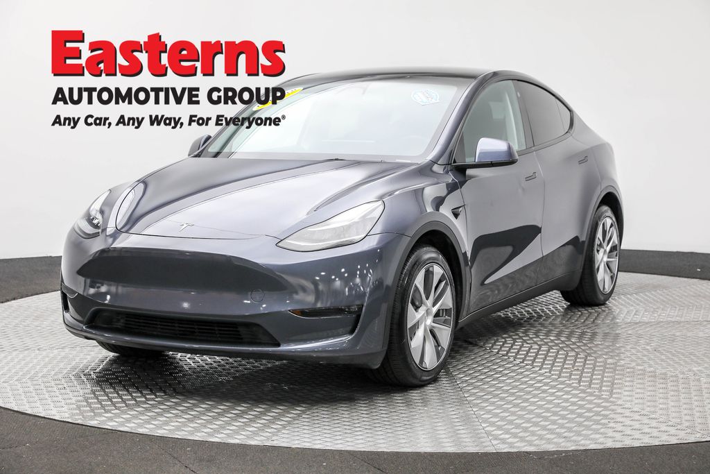 2023 Tesla Model Y Long Range's photo