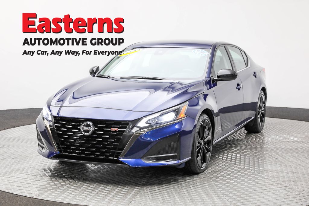 2023 Nissan Altima SR