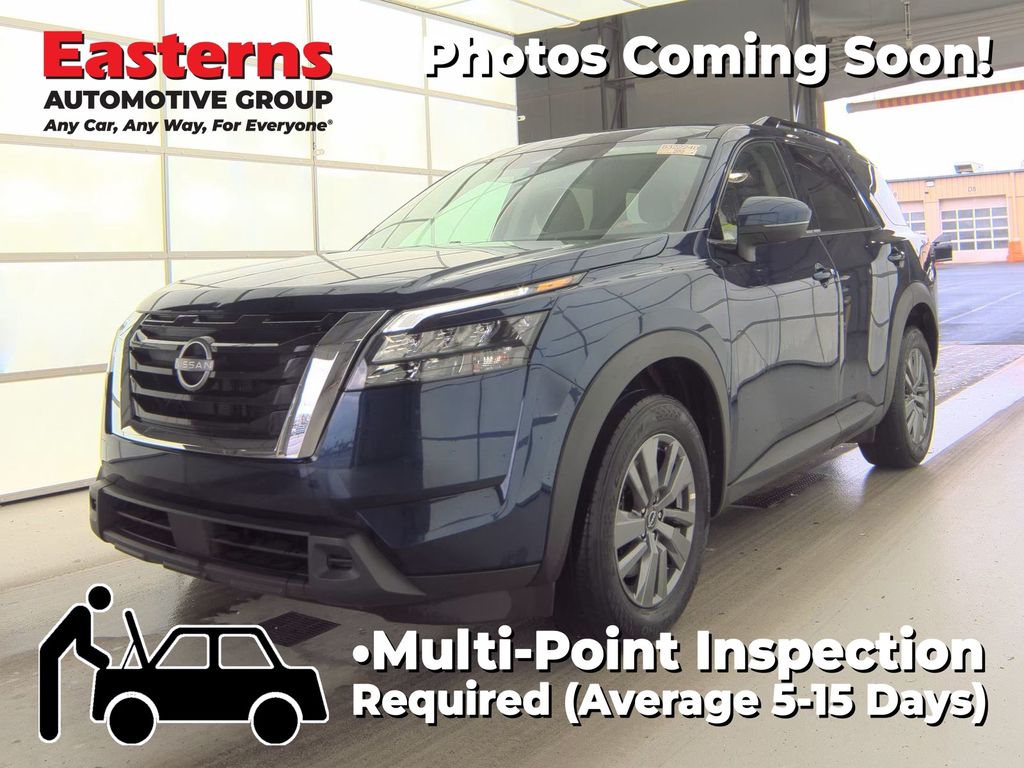 2025 Nissan Pathfinder SV 2WD's photo