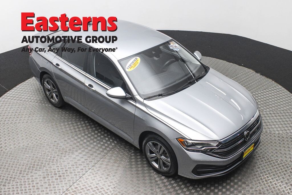 Used 2024 Volkswagen Jetta 1.5T SE Sedan