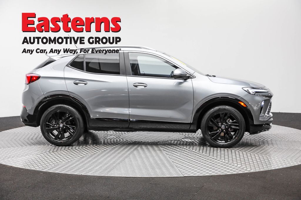 2024 Buick Encore GX Sport Touring photo 3