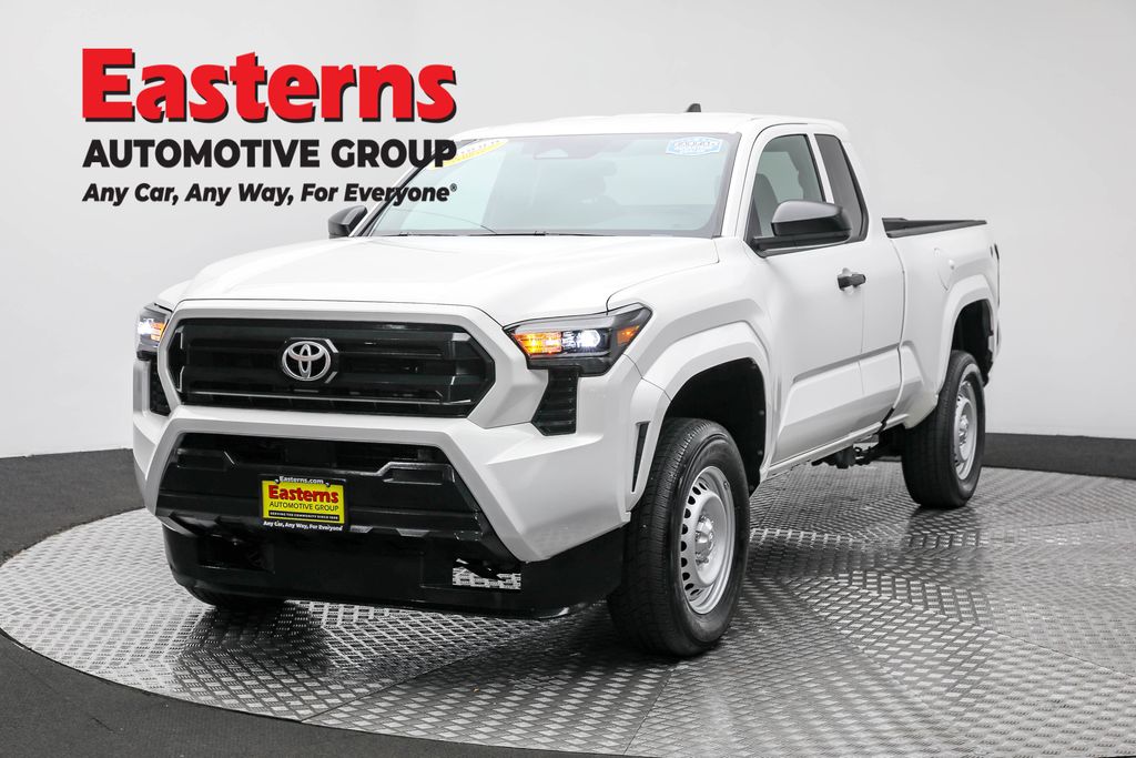 2024 Toyota Tacoma SR's photo