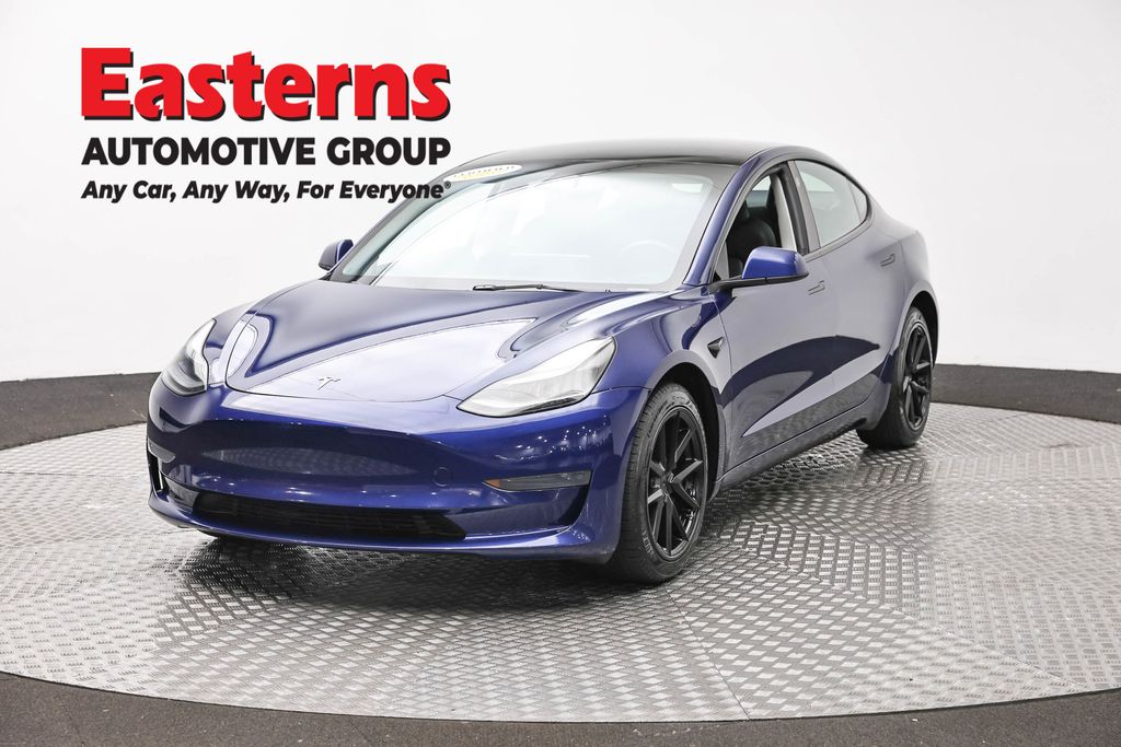 2023 Tesla Model 3 -'s photo