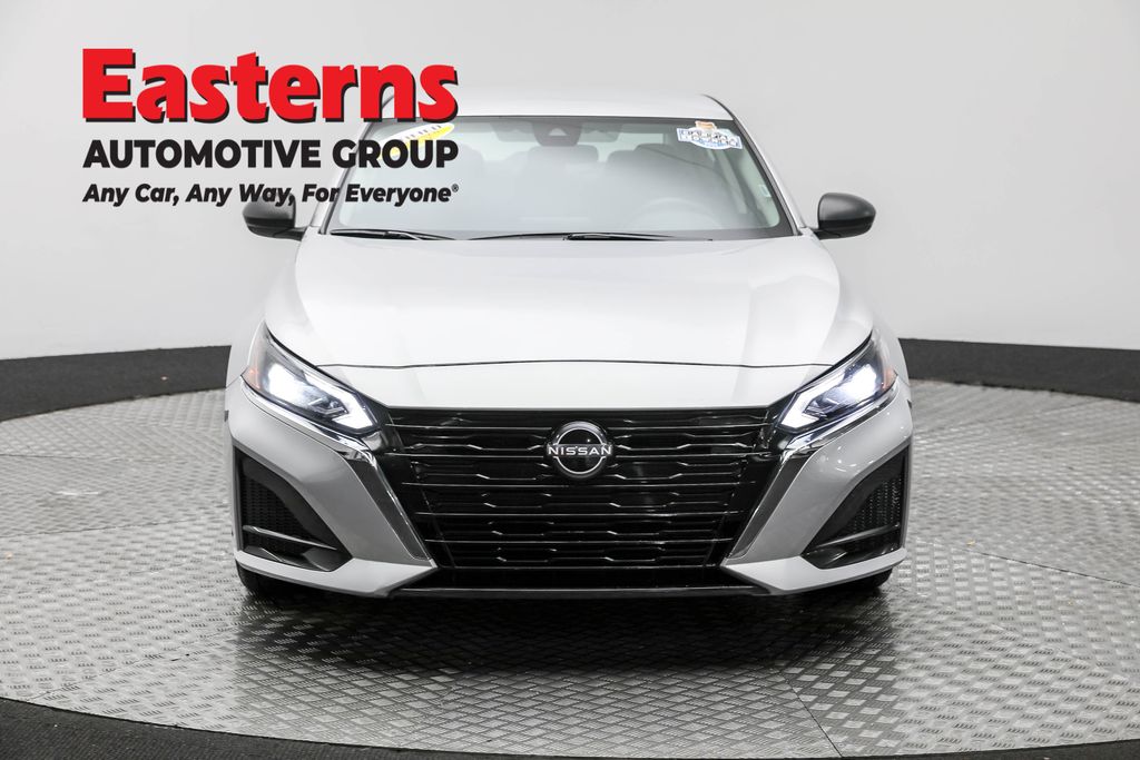 2024 Nissan Altima 2.5 SV photo 2