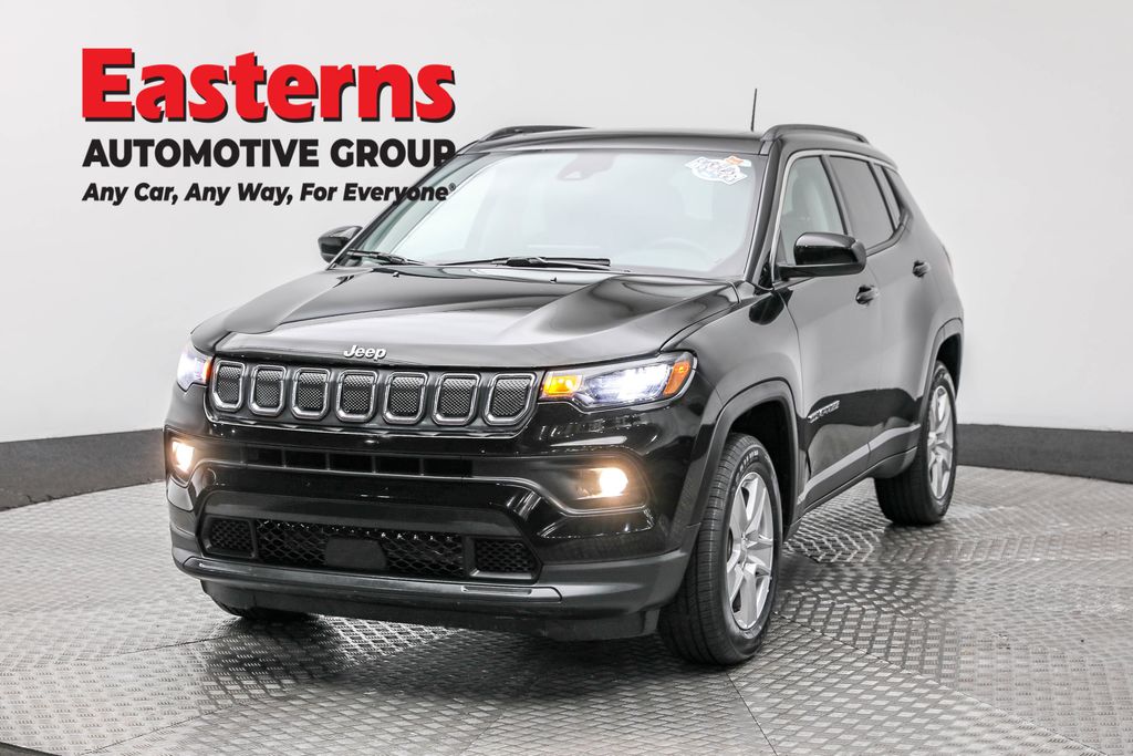 2022 Jeep Compass Latitude's photo