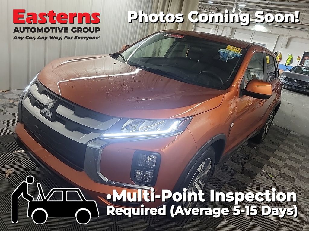 2024 Mitsubishi Outlander Sport ES's photo