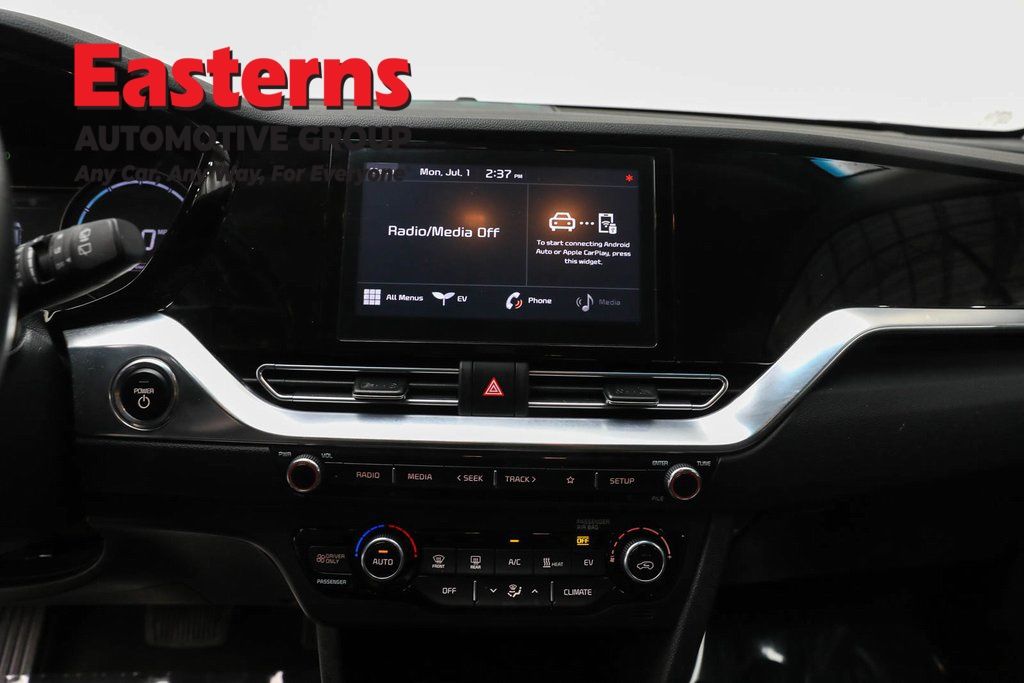 2021 Kia Niro EX - Photo 13