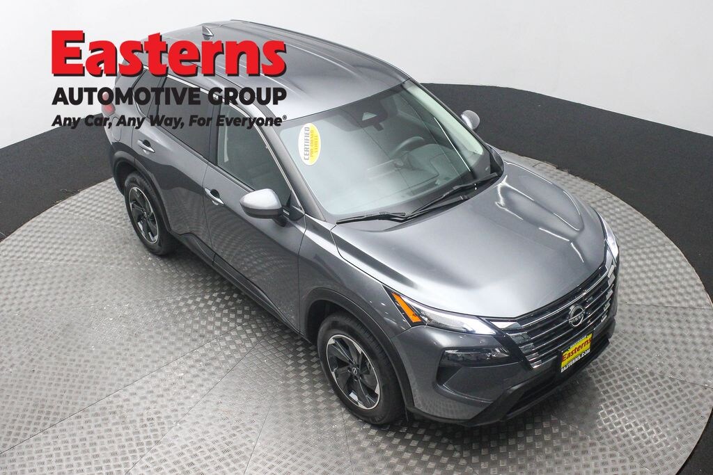 Used 2024 Nissan Rogue SV SUV