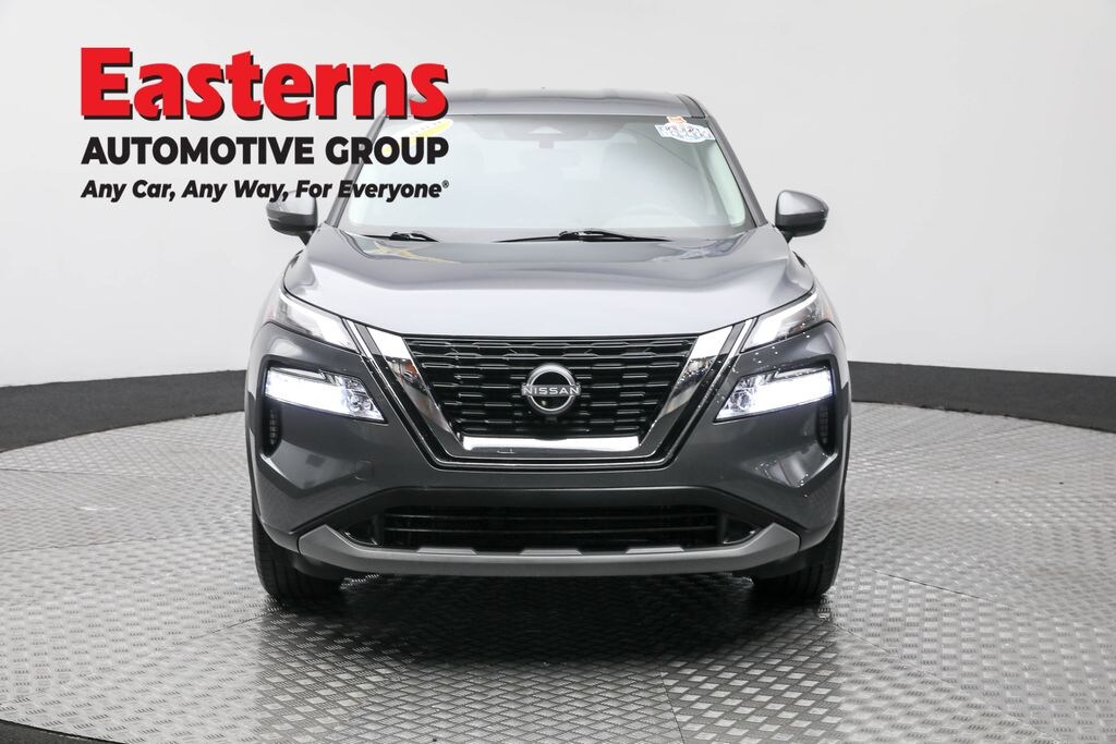 Used 2023 Nissan Rogue SV SUV