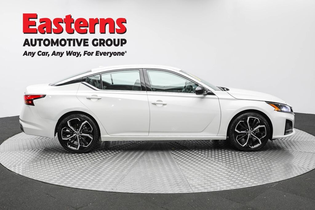 Used 2023 Nissan Altima 2.5 SR Sedan