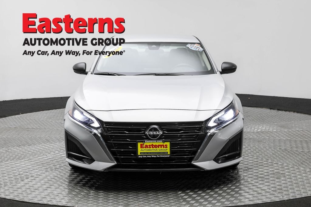 Used 2024 Nissan Altima 2.5 SV Sedan