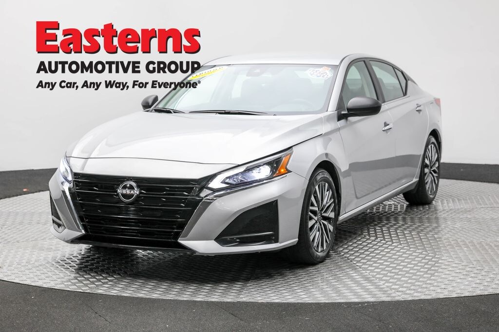 Used 2024 Nissan Altima 2.5 SV Sedan