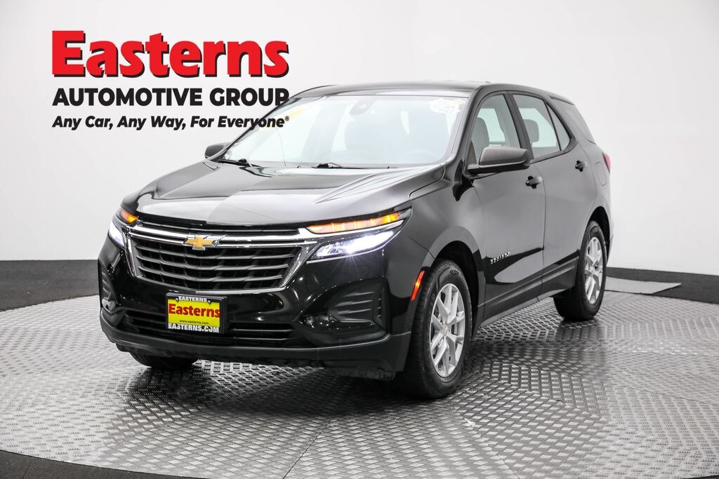 Used 2022 Chevrolet Equinox LS SUV