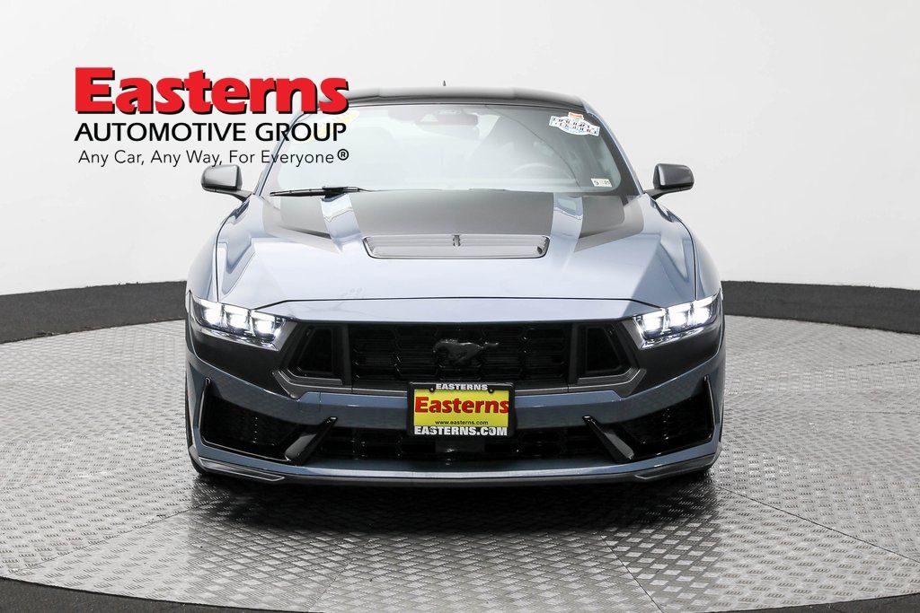 2024 Ford Mustang Dark Horse photo 2
