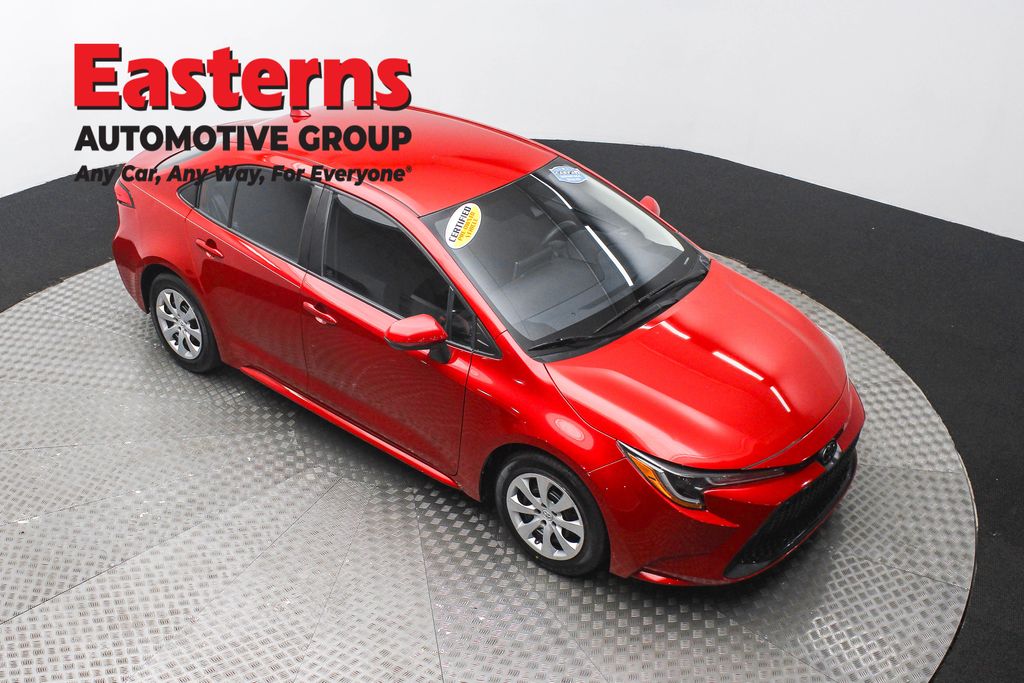2021 Toyota Corolla LE photo 3