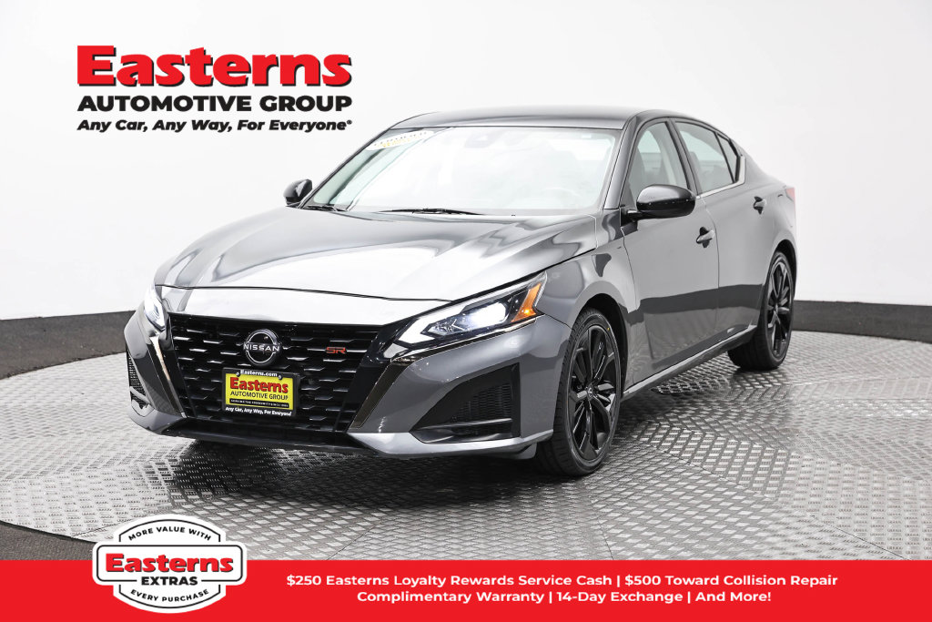 2023 Nissan Altima SR