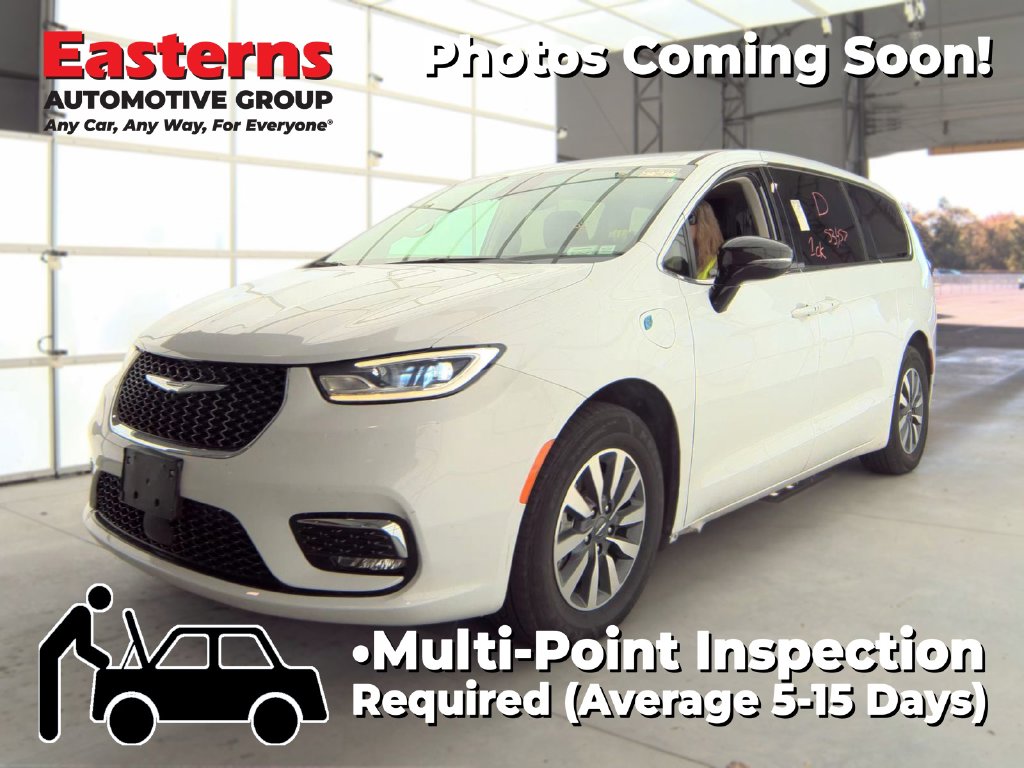 2024 Chrysler Pacifica PHEV Select