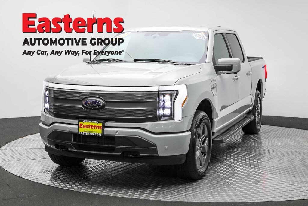 Used 2023 Ford F-150 Lightning Lariat Truck