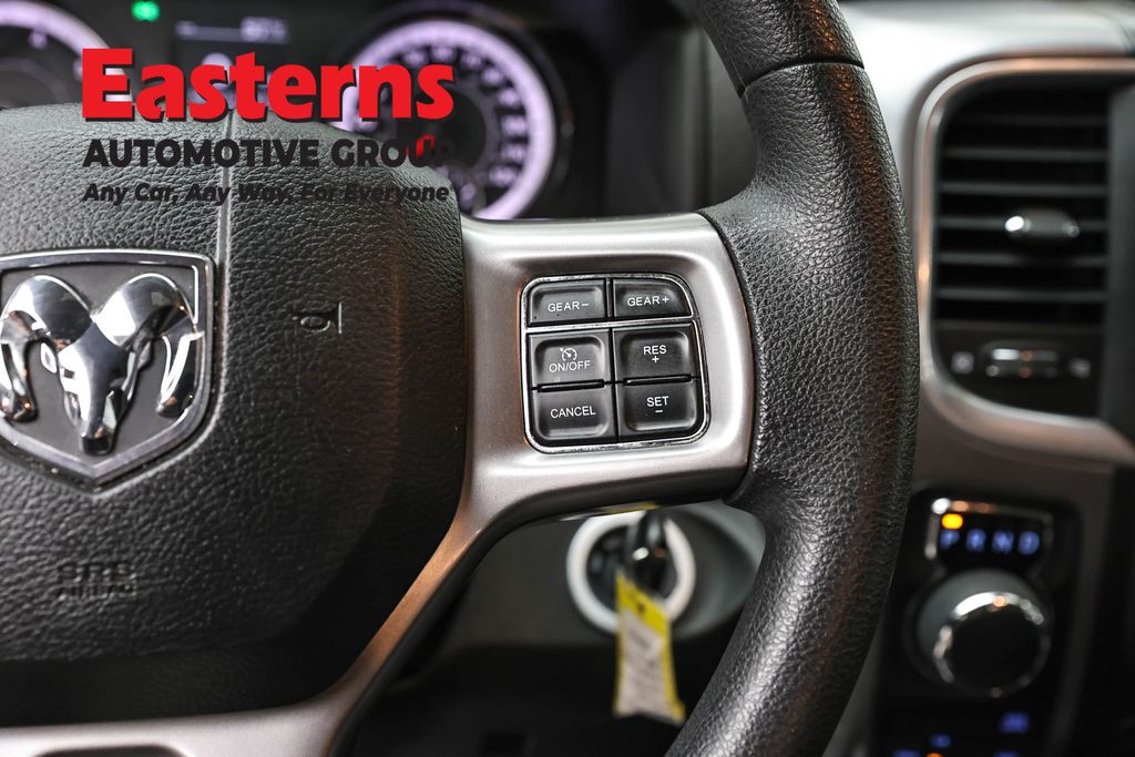 2024 RAM Ram 1500 Classic SLT - Photo 15