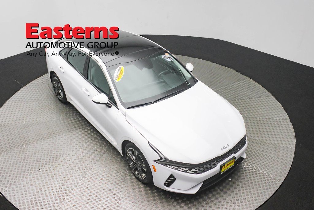 2022 Kia K5 EX photo 3
