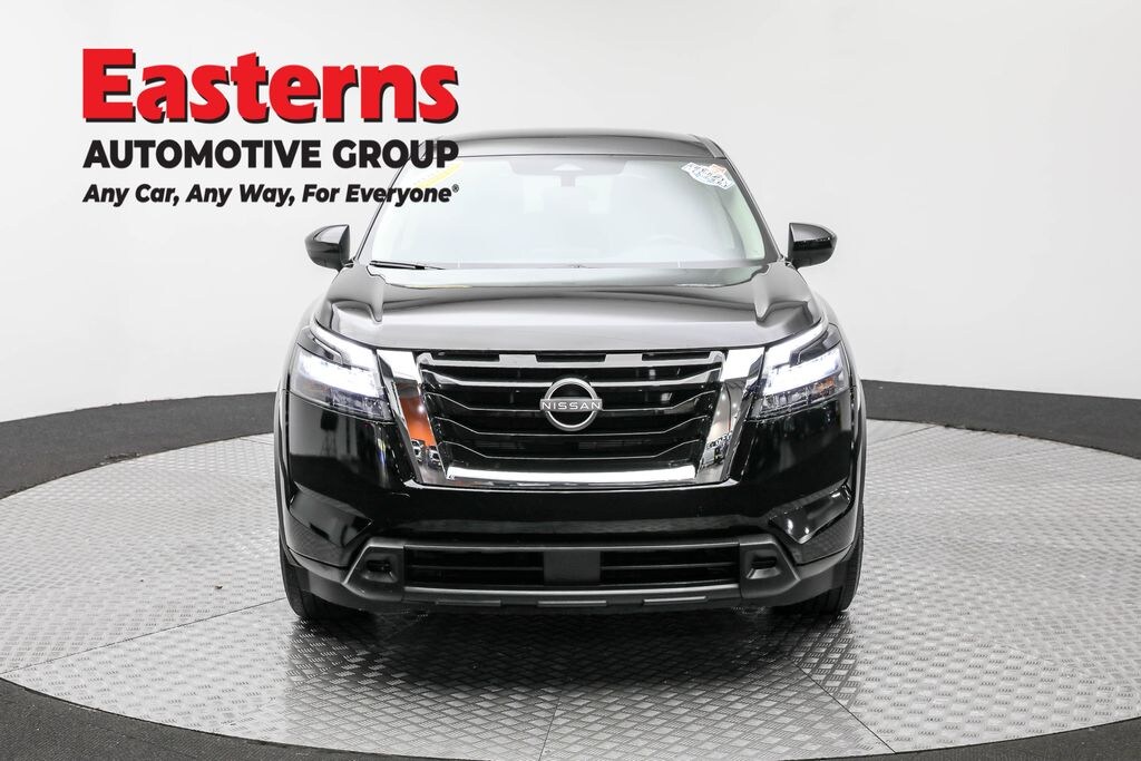 Used 2024 Nissan Pathfinder S SUV