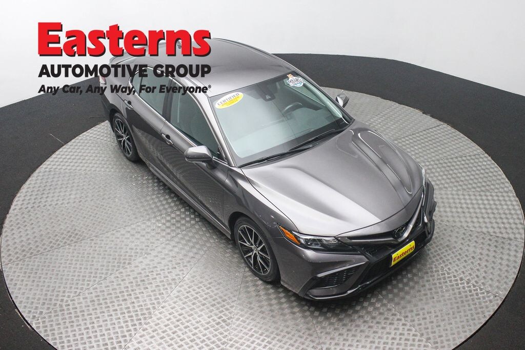 Used 2023 Toyota Camry SE Sedan