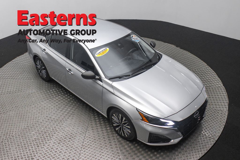 2024 Nissan Altima 2.5 SV photo 2
