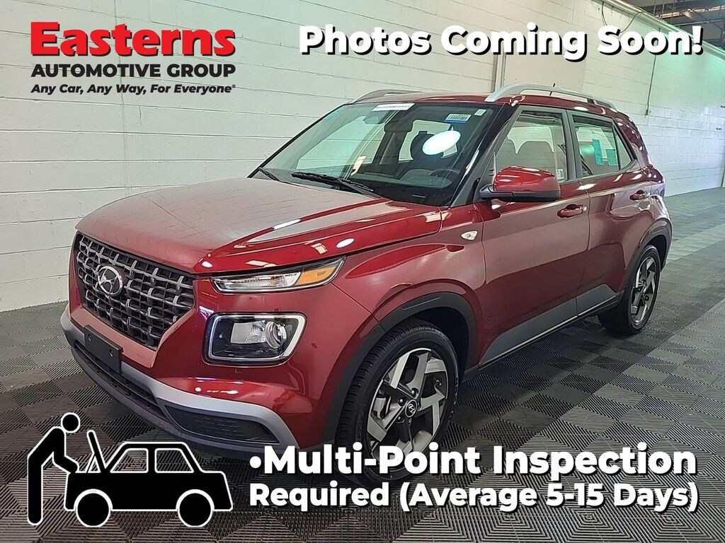 Used 2024 Hyundai Venue SEL SUV