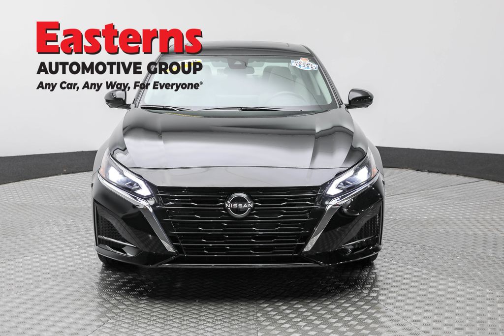 2024 Nissan Altima 2.5 SL photo 2