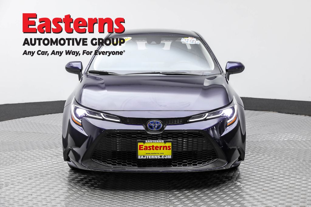 2022 Toyota Corolla Hybrid LE photo 2