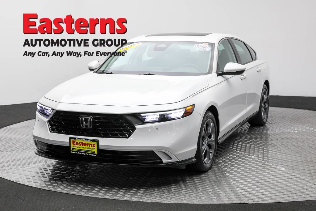 2024 Honda Accord Hybrid EX-L's photo