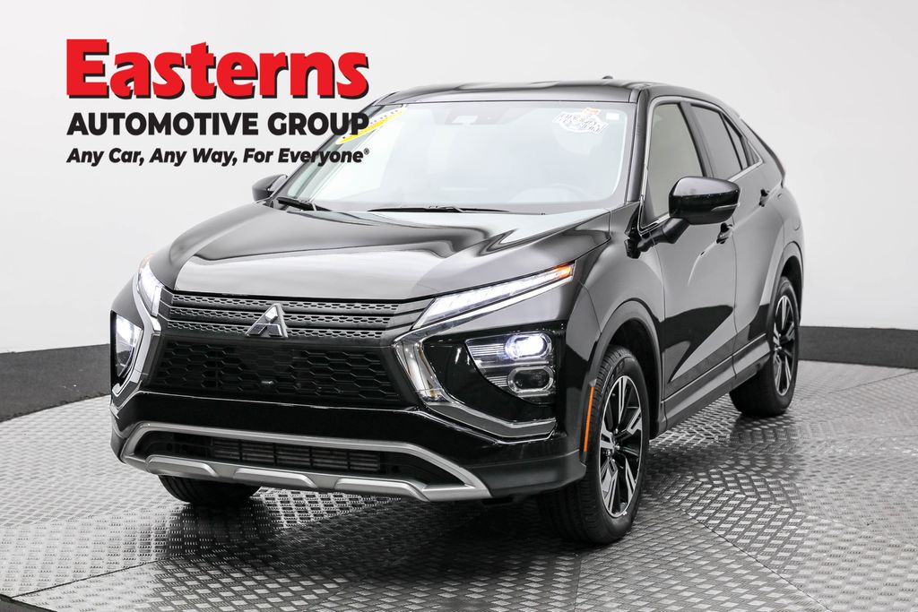 2024 Mitsubishi Eclipse Cross SE's photo