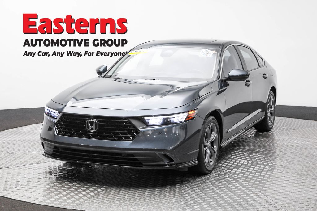 2024 Honda Accord Hybrid EX-L's photo