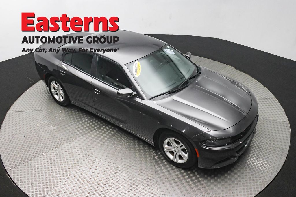 2022 Dodge Charger SXT photo 2