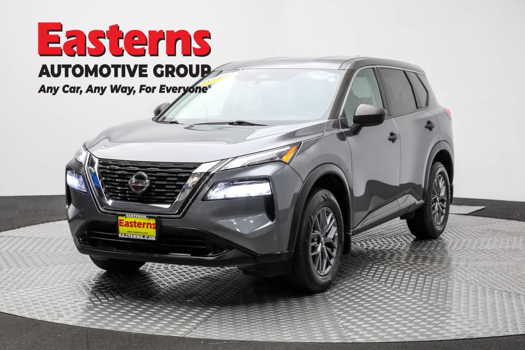 2021 Nissan Rogue S's photo