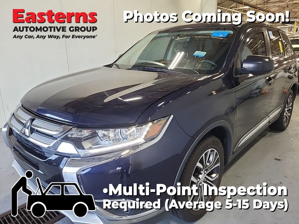 2018 Mitsubishi Outlander's photo