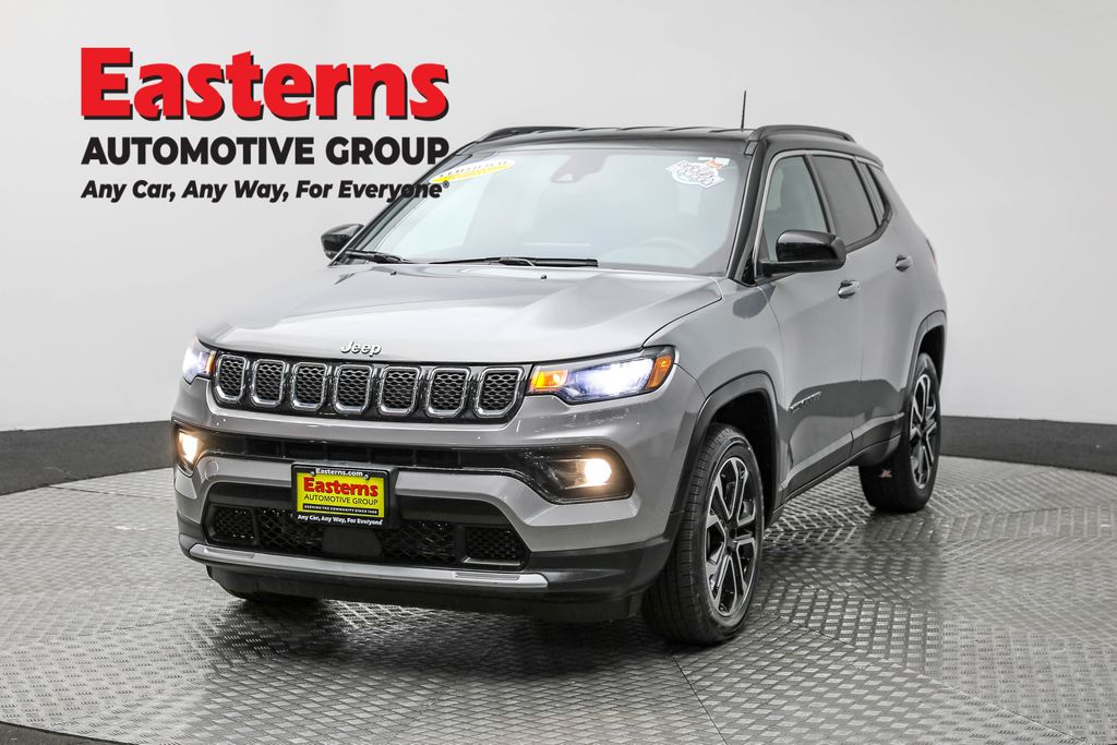 2023 Jeep Compass Limited's photo