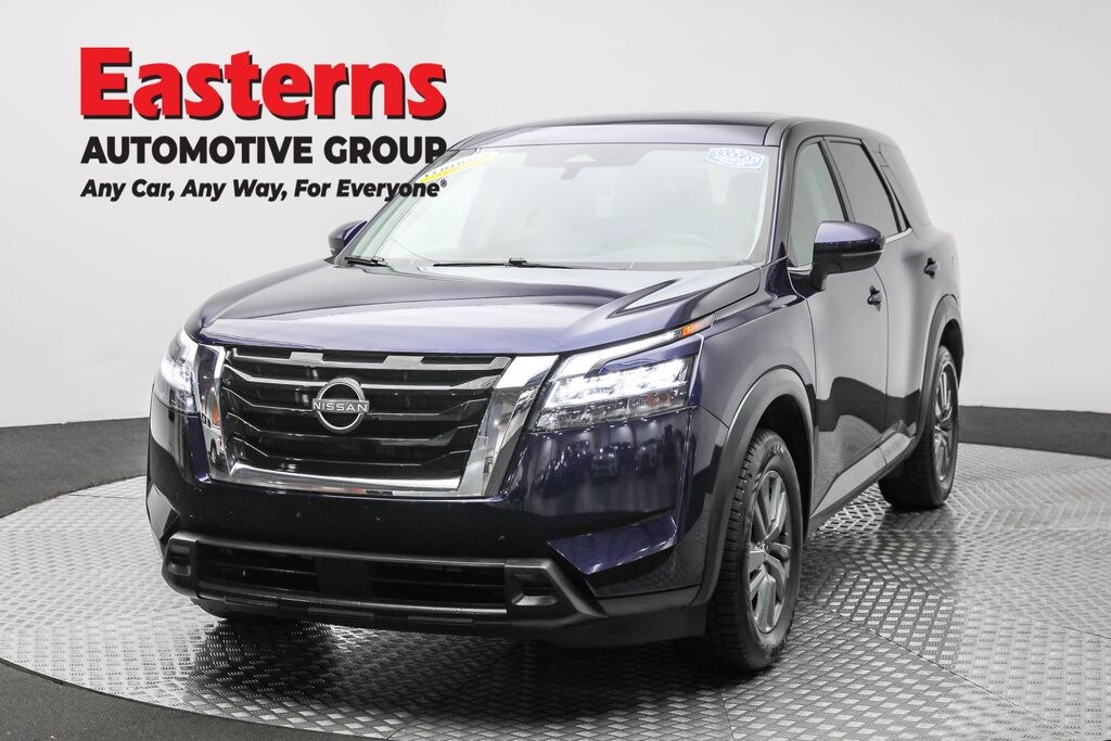 Used 2022 Nissan Pathfinder S SUV