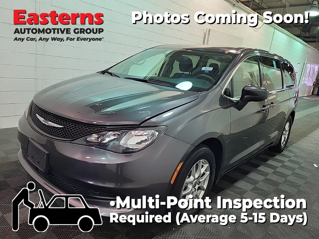 2023 Chrysler Voyager LX Minivan/Van's photo
