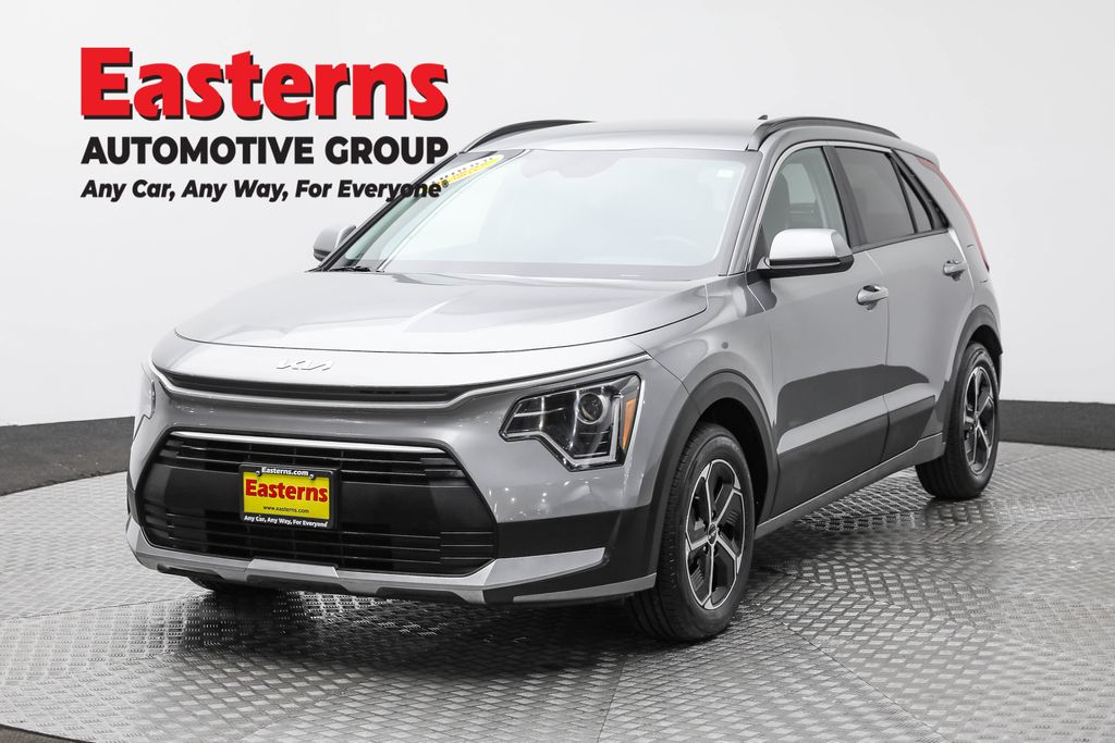 2023 Kia Niro LX