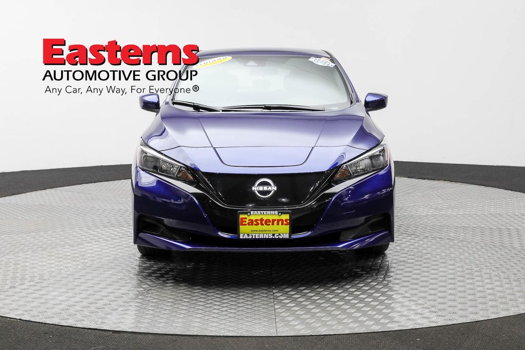 2025 Nissan Leaf S photo 2